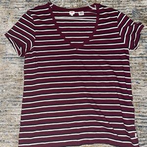 Women Size L Levi’s T-shirt